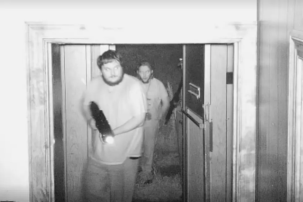 3 Sioux City Men Break into Radio Station Building Looking for Ghosts
