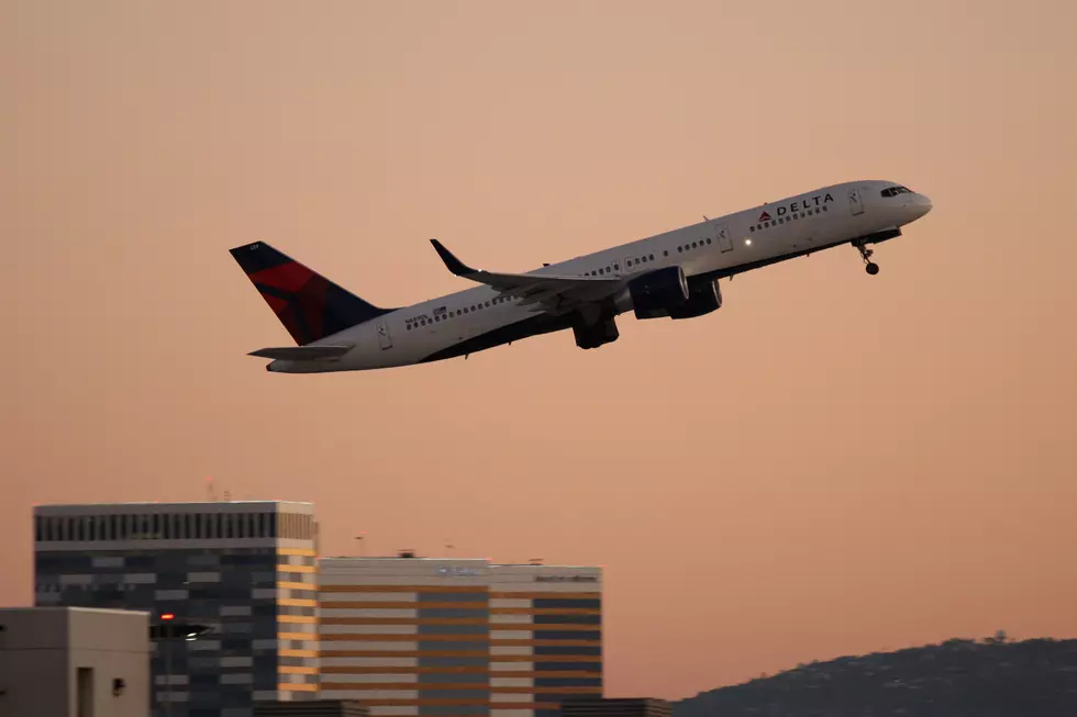 What Are Airports and Commerical Flights Like During A Pandemic?